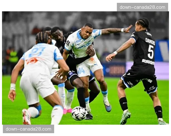 法国警方调查马赛俱乐部骚乱事件,球场暴力与球队激进风格关联引讨论